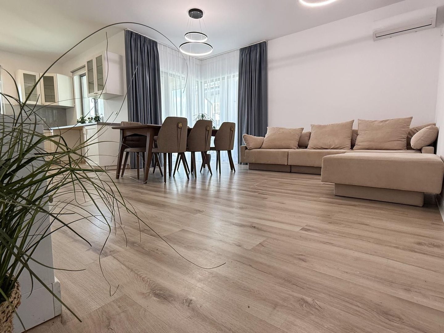 Nature&Comfort**4 Room Villa Corbeanca**Commission 0% - Poză 19
