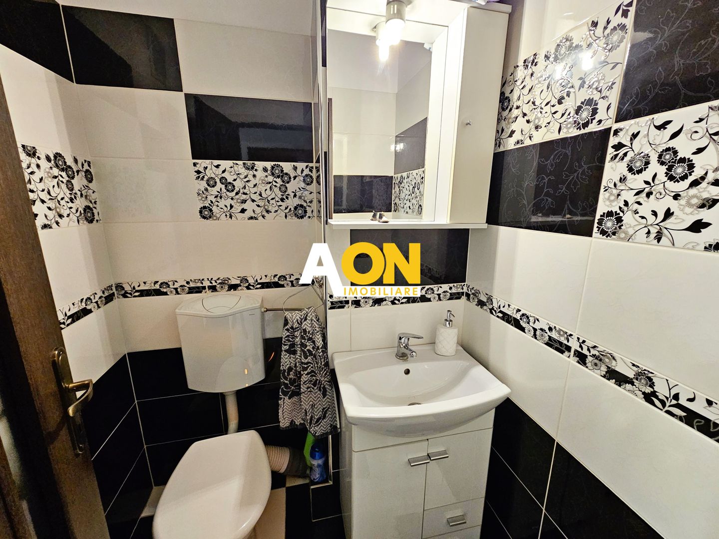 Apartament 2 camere, decomandat, 55 mp utili, mobilat, et. intermediar - Poză 12