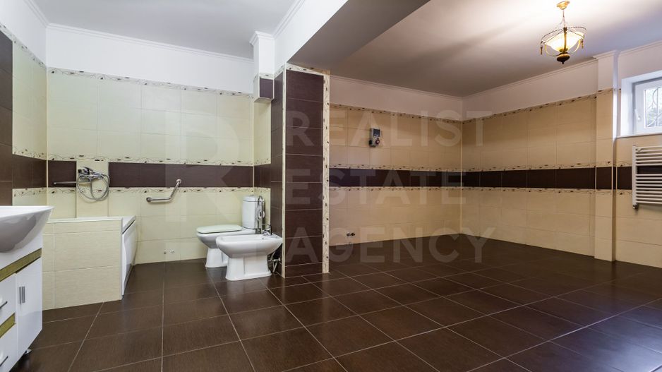 Vânzare, casă, 5 camere, str. Basarabilor, Buiucani - Poză 11