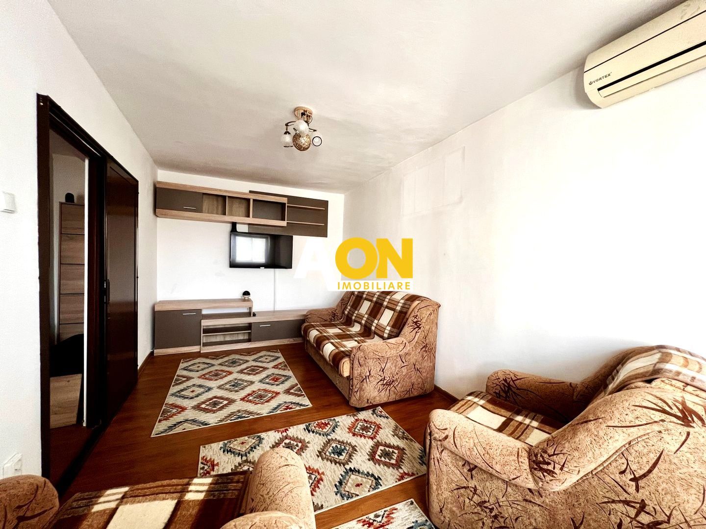 De vanzare apartament 2 camere, zona industriala - Poză 2