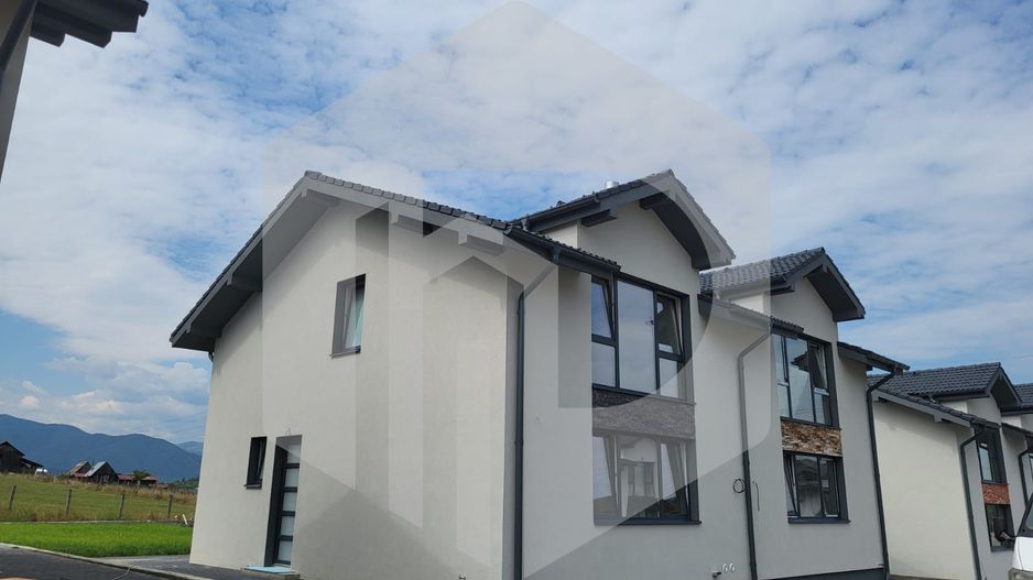 Duplex 4 Camere 2 Bai 2 locuri de parcare - Teren 265mp - Poză 12