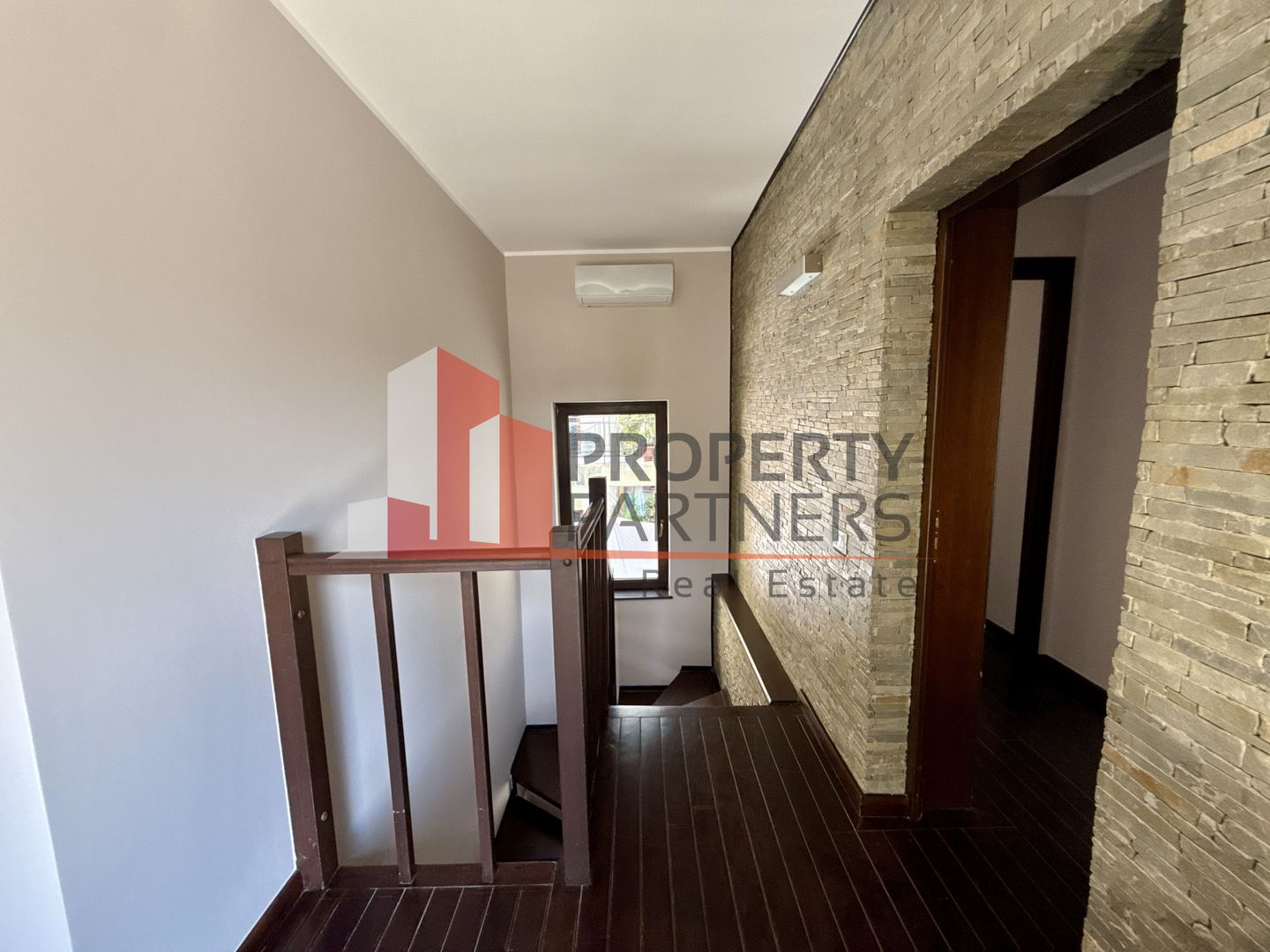 Apartament elegant într-o vilă complet renovată – Strada Popa Soare 35 - Poză 13