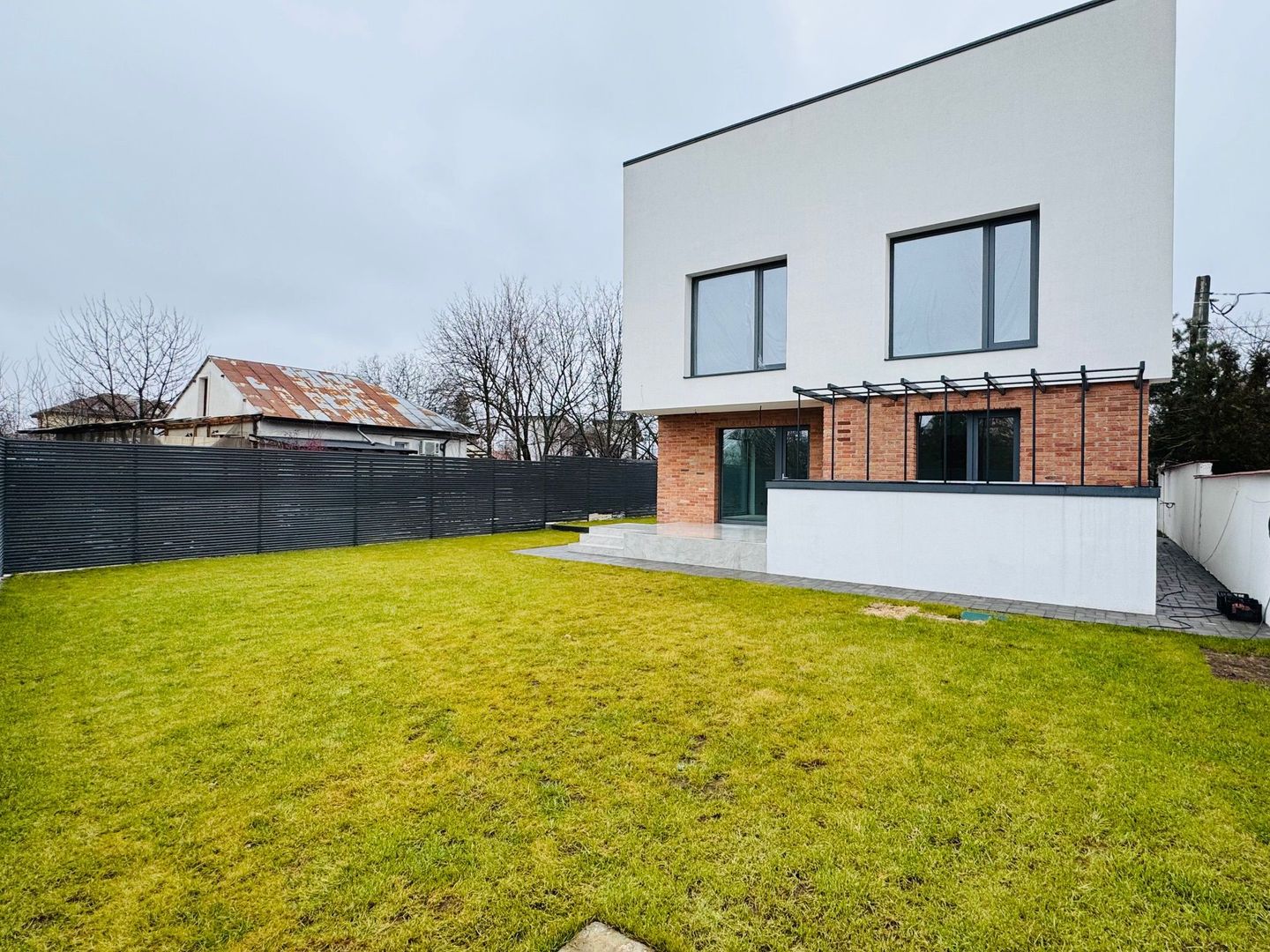 Vila de vânzare în Tunari - Zona ideală pentru tine! - Poză 6