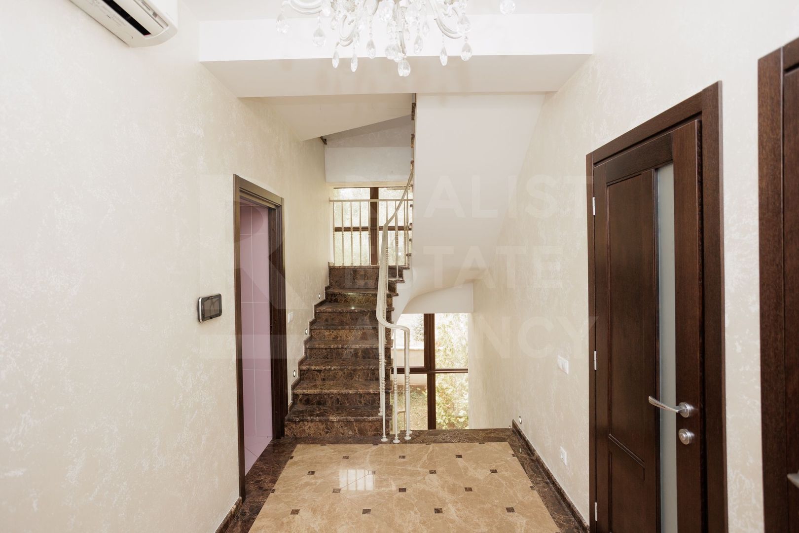 Chirie , casă 180 mp + 6 ari, str. Ghidighici, Buiucani - Poză 15