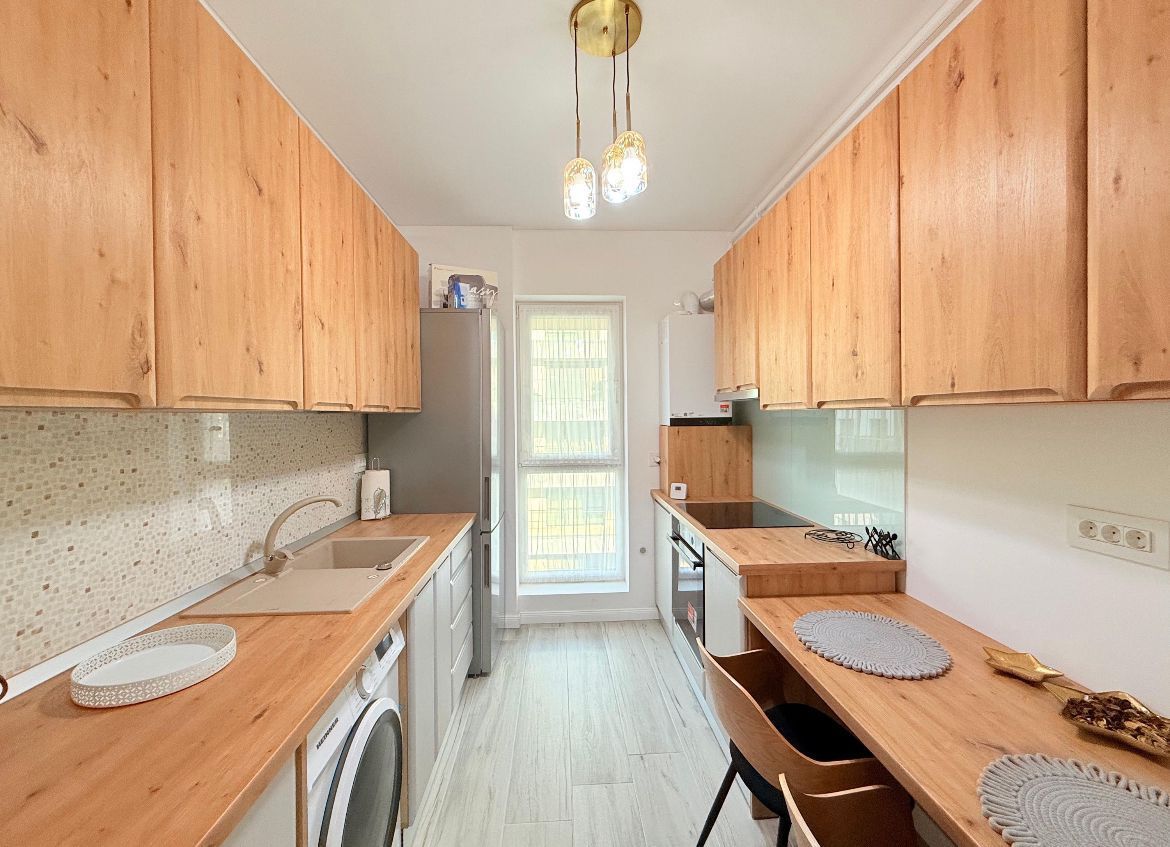 AP. 2 CAMERE AMBIANCE RESIDENCE, PARCARE, INCALZIRE PARDOSEALA, LUX - Poză 4