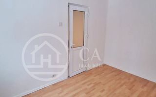 Apartament de vânzare cu 2 camere în zona Rogerius, Oradea - Poză 2