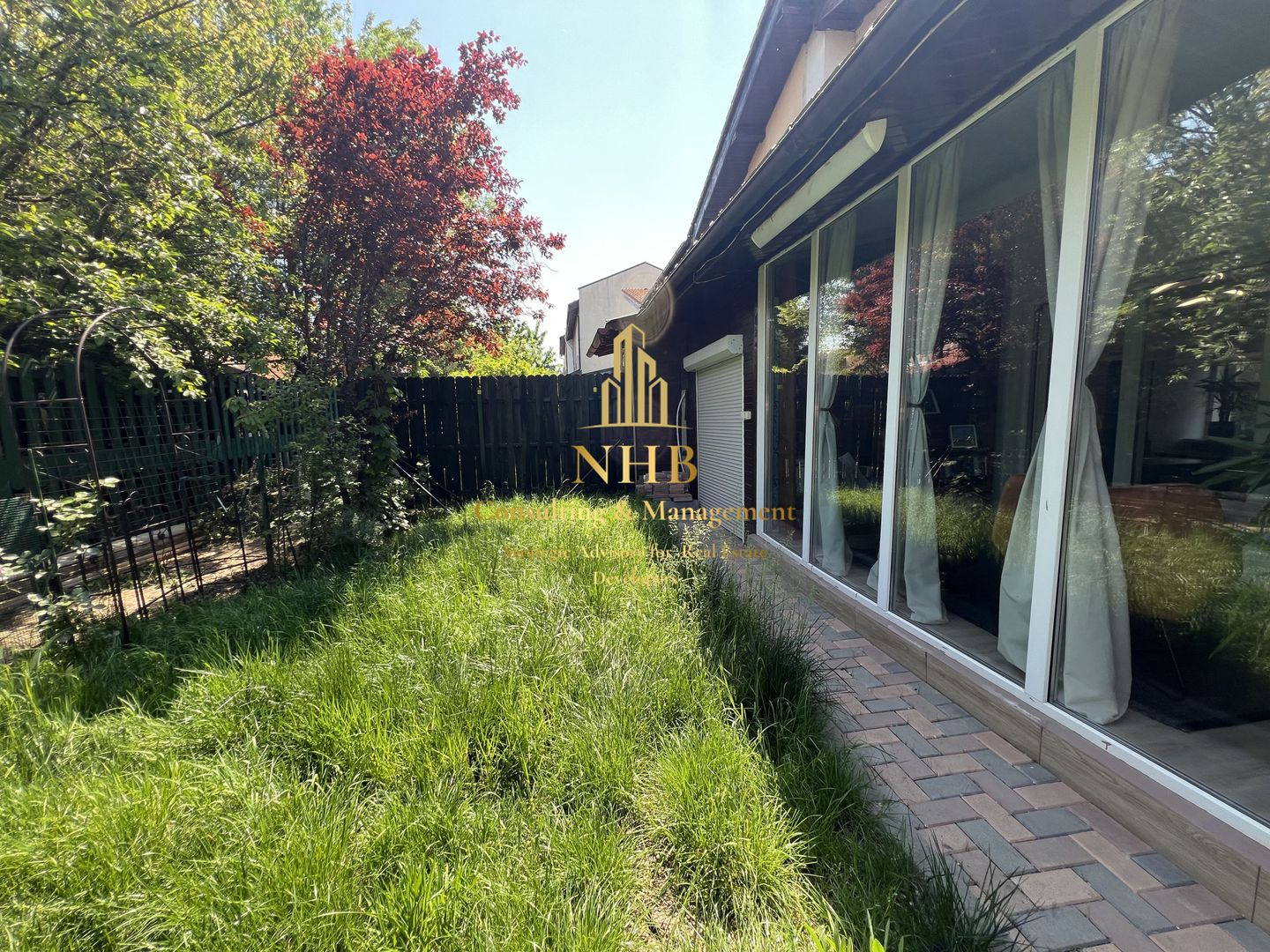 Închiriez vila  P+1, 4 camere Complex Azzur (1) Pipera - Poză 29