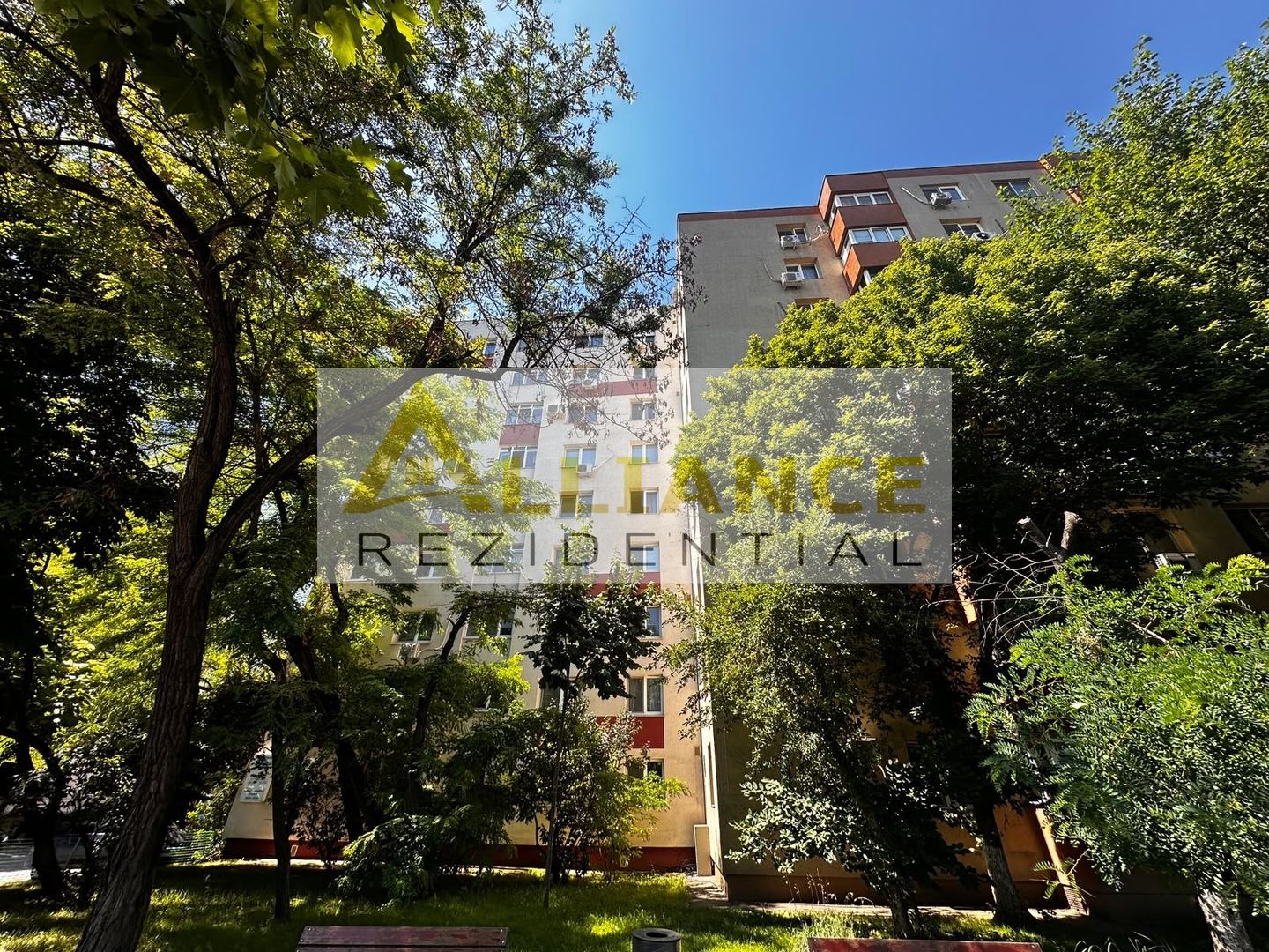 Apartament 3 camere | Aparatorii Patriei | Renovat complet | - Poză 12