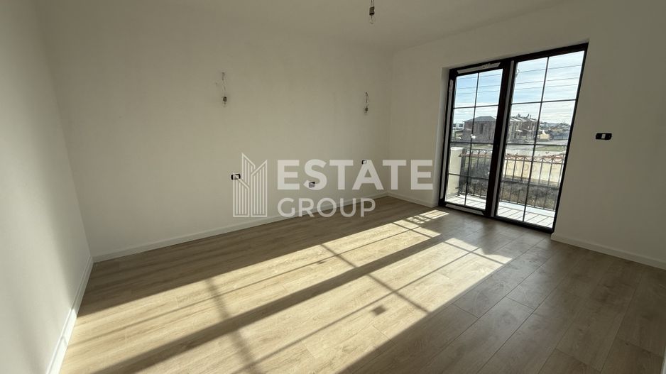 Duplex cu 3 camere despartit prin camera tehnica in Mosnita Noua - Poză 1