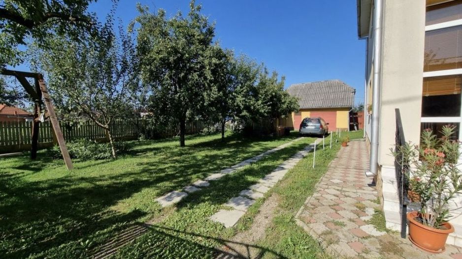 Vindem casa parter+etaj - Poză 5