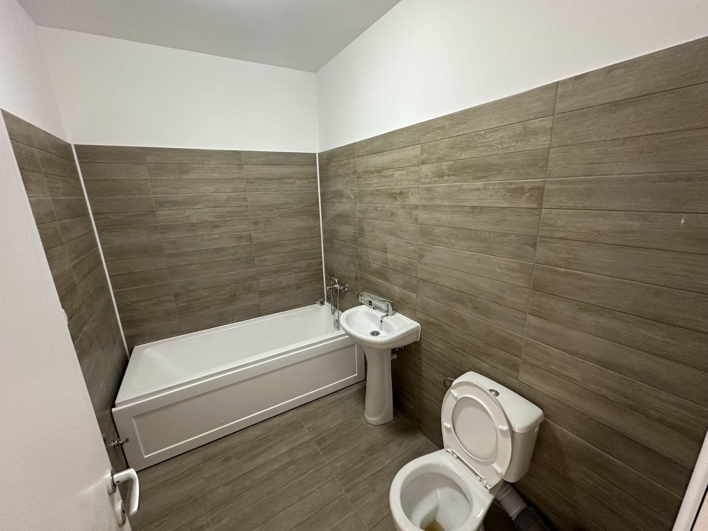 Apartament 2 camere la Mansarda zona Bucovinei - Poză 9