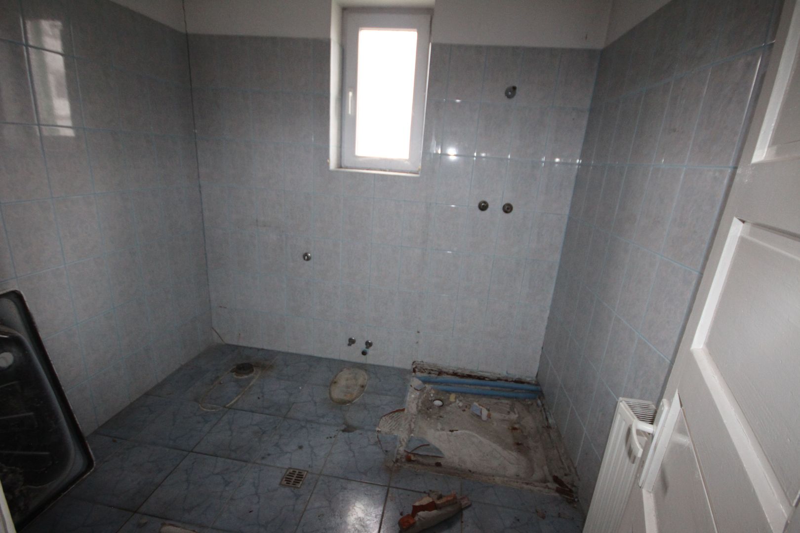 Imobil  cu destinatie mixta - Poză 35