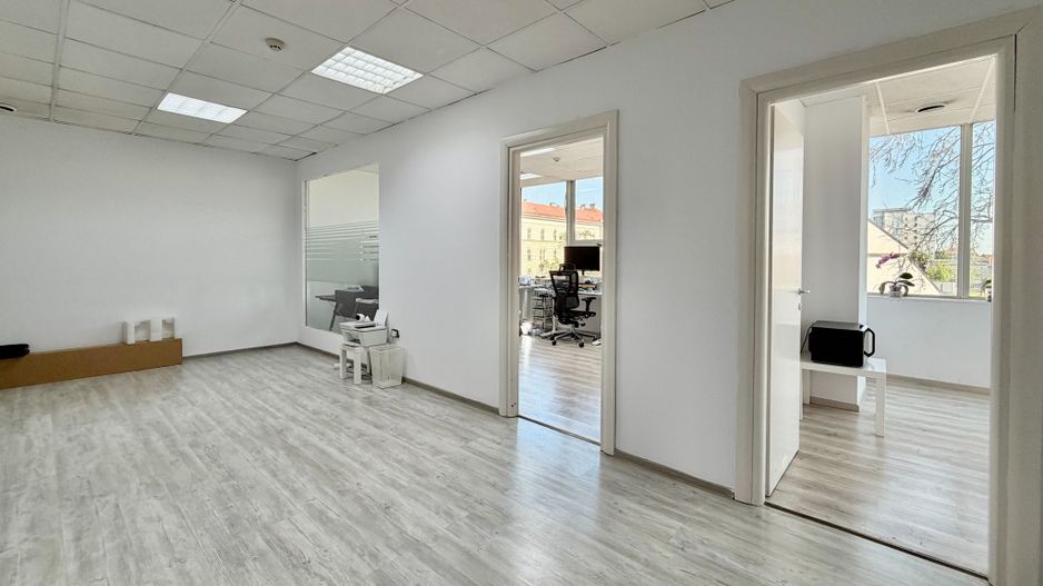 Birou de închiriat – flexibil și adaptabil nevoilor tale - Poză 5