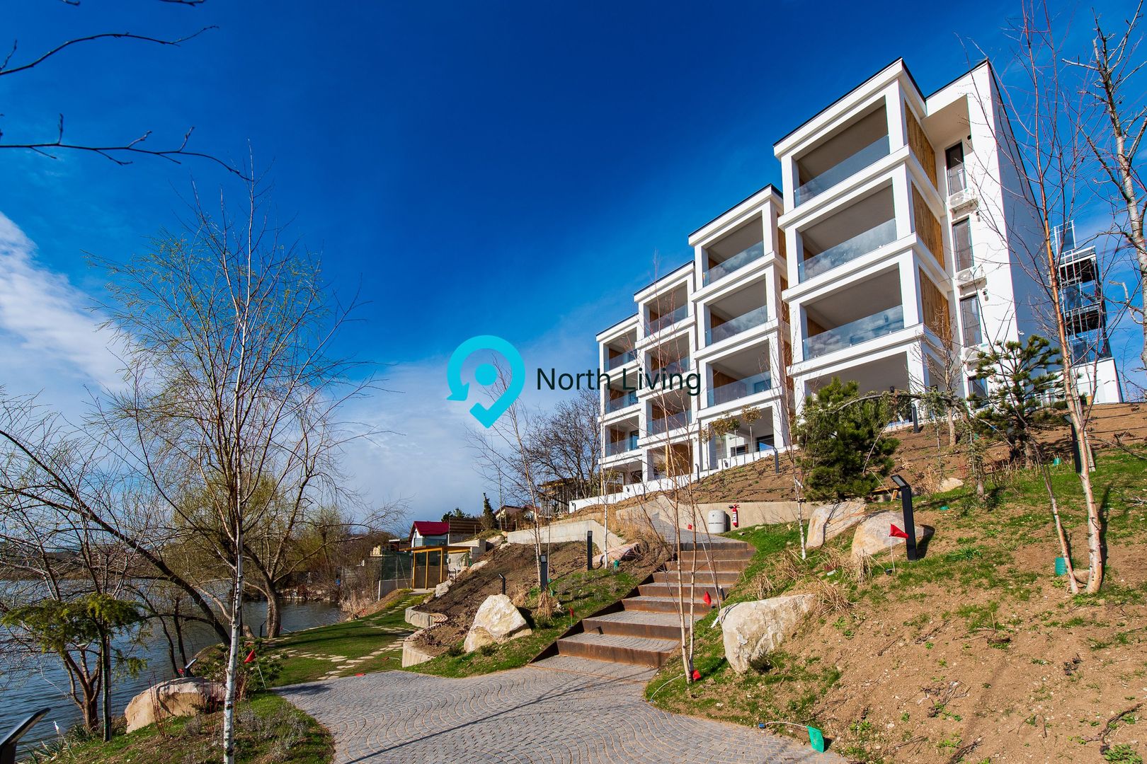 2 camere modern | Parcare | Terasă | Vedere lac - Poză 1