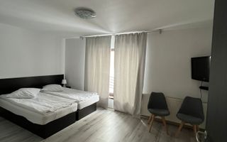 Vila / Hotel de vânzare în Păltiniș - Poză 5