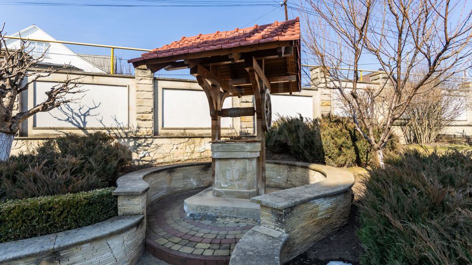 Vânzare casă de lux, 700 mp + 22 ari, situată în Tohatin - Poză 4
