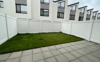 CASA NOU CONSTRUITA IN COMPLEX REZIDENTIAL LA VANZARE IN PIPERA - Poză 9