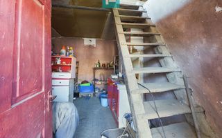 Casă cu teren generos de 2,880mp în Secusigiu - Poză 16