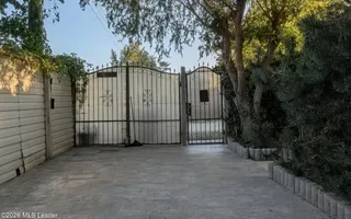 Padurea Cernica - Casa P+1+Pod Inalt, Lot pe Colt 250 Mp, Mobilata - Poză 13