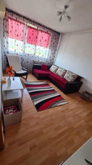 Apartament 4 Camere Renovat Apusului - Poză 2