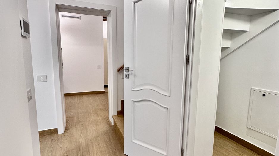 Casa de inchiriat, 3 camere, 3 bai, renovata, prima inchiriere. - Poză 5