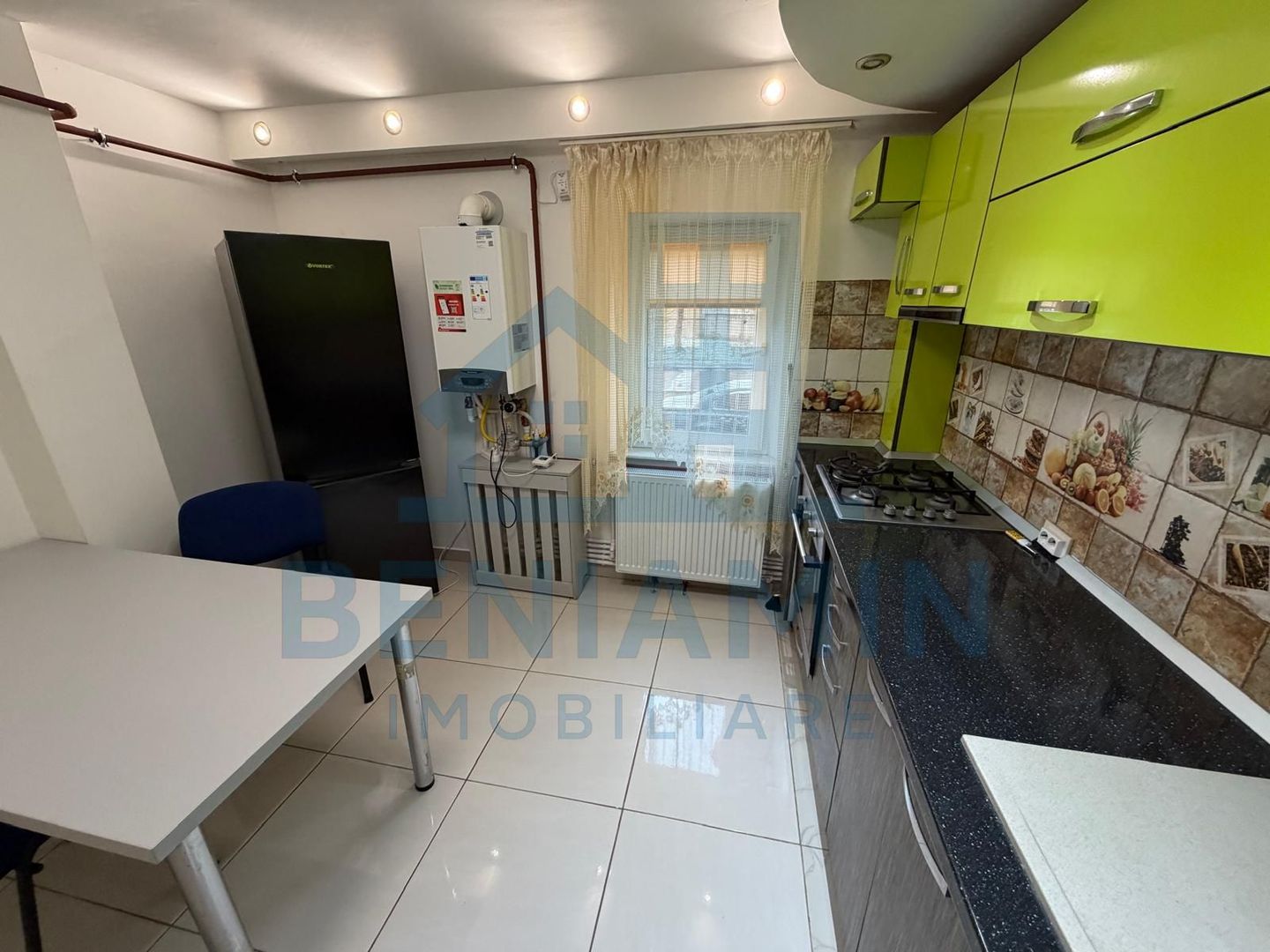 Apartament 2 camere parter Rovine cu centrala langa pizza Ibiza - Poză 4