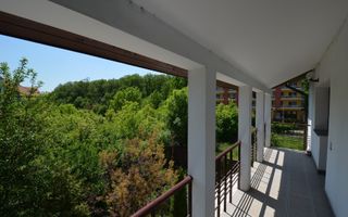 Vilă splendidă cu grădină extinsă și facilități moderne - Poză 6