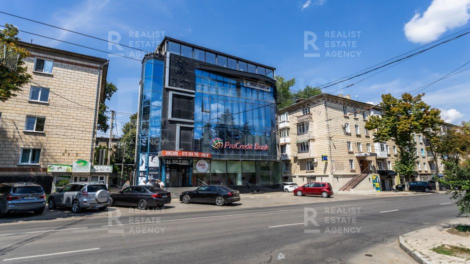 Vânzare, spațiu comercial, 1400 mp+9 ari, str. Ștefan cel Mare, Bălți - Poză 3