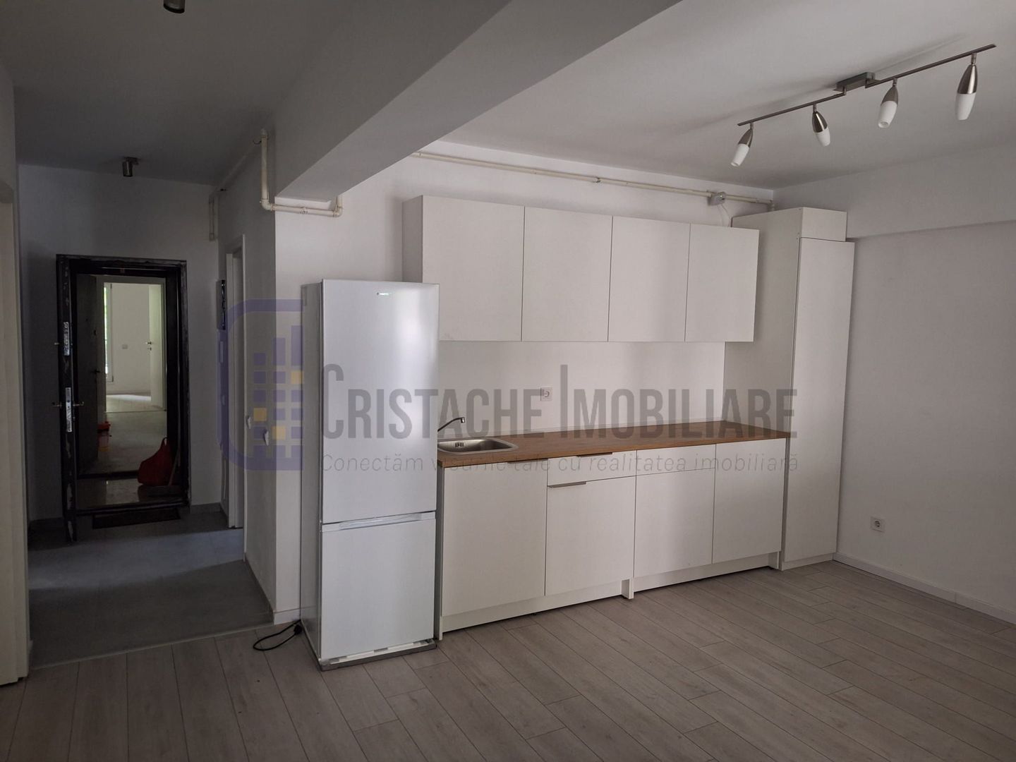 Bloc boutique | 3 camere | Centrala proprie | Metrou Dristor - Poză 14