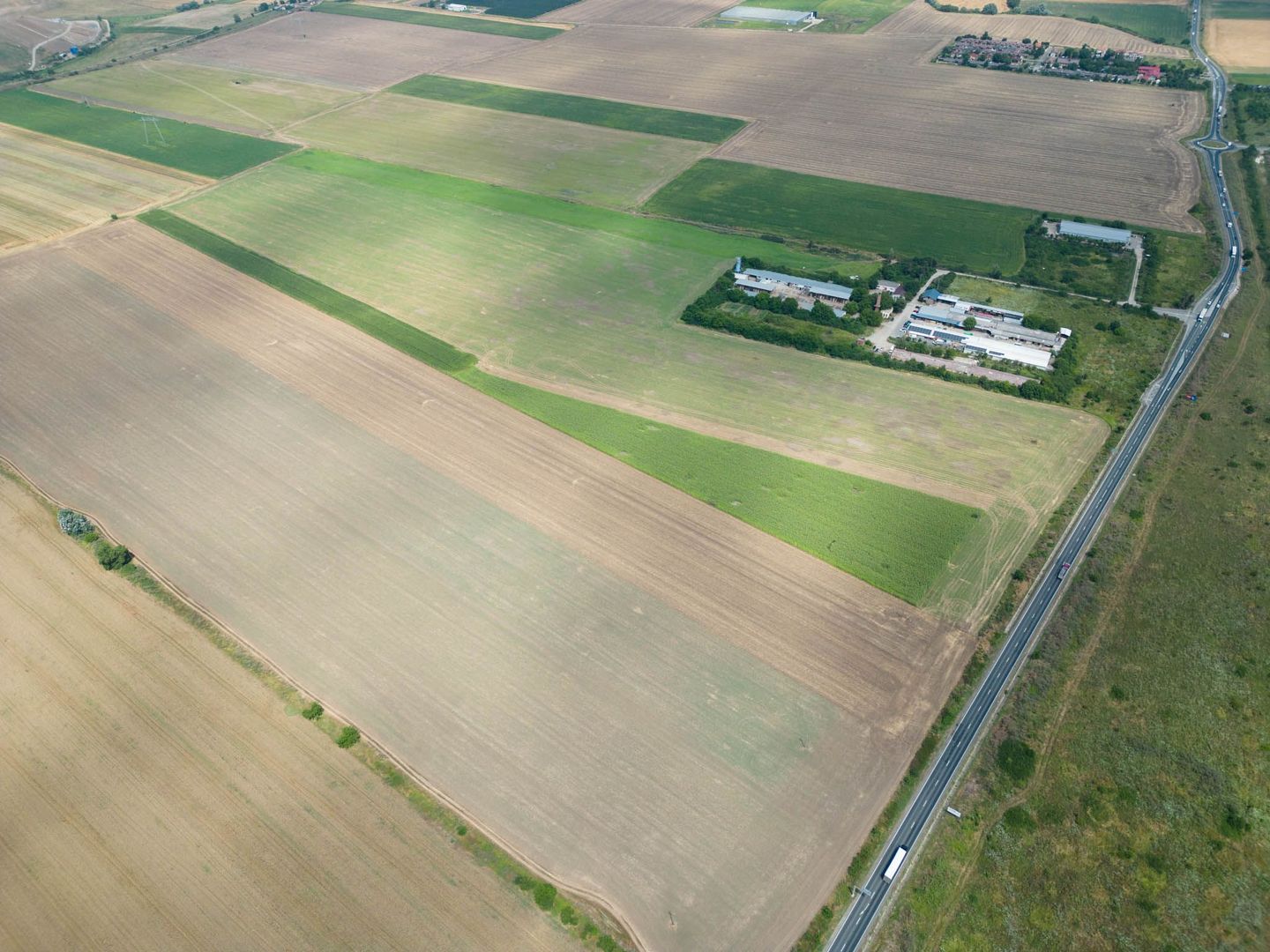 Teren extravilan 12.000 mp DN79 Arad-Oradea - Poză 9