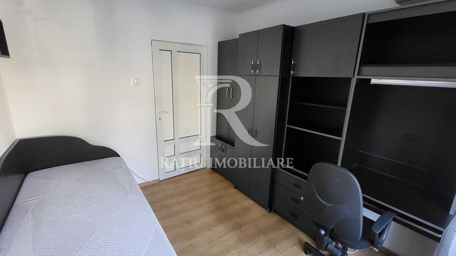 Apartament 3 camere decomandat | Piața Decebal | Oradea - Poză 3