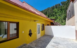 Casă individuală complet renovată, situată în centrul istoric al Brașo - Poză 1