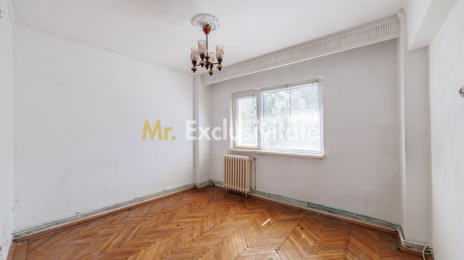2 camere decomandate, Banat – etaj 2, centrală proprie, zonă excelentă - Poză 1