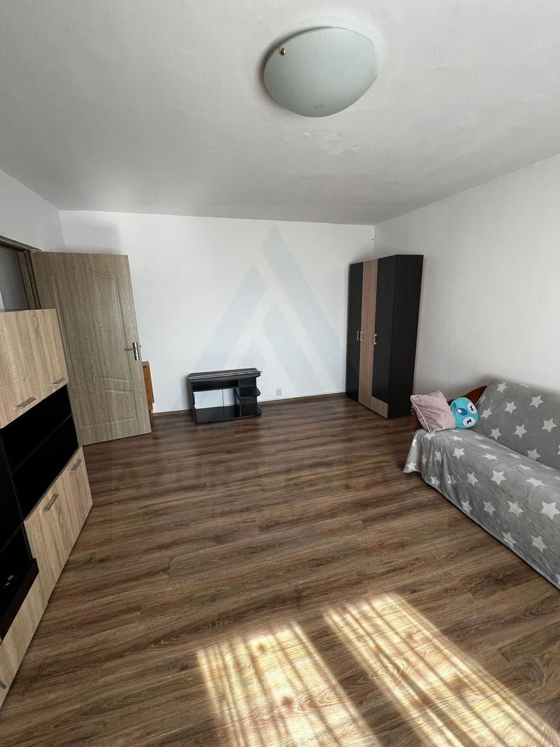 Apartament 3 camere 70 mp Terezian - Poză 3