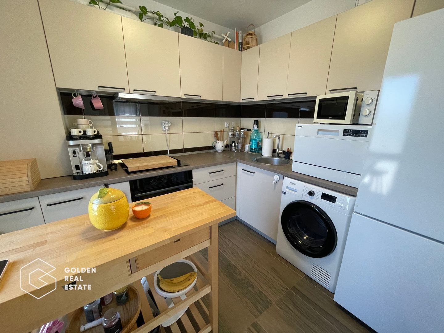 Apartament superb cu 2 camere, gradina de 50 mp, Dumbravita - Poză 5