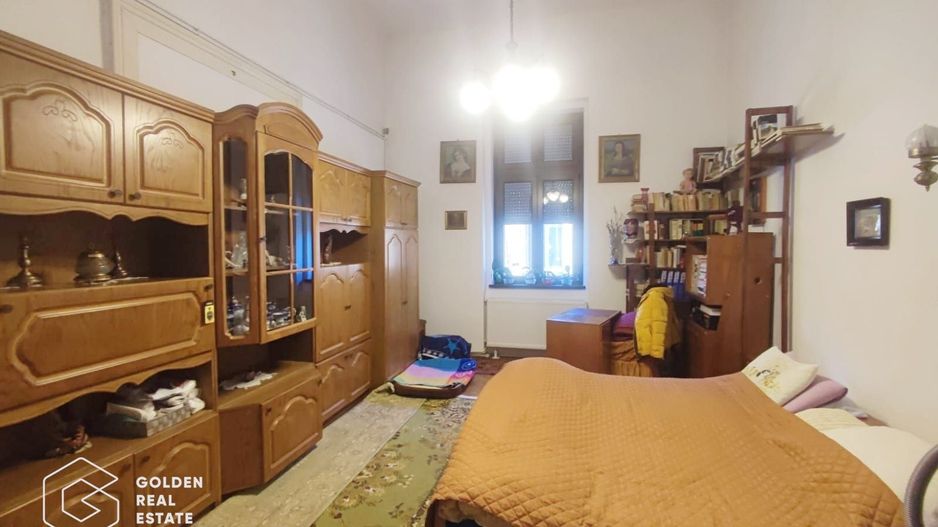 Apartament la etajul 1, vedere spre pietonala, str. Metianu - Poză 2