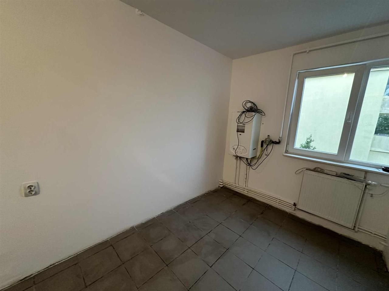 2 cam Sagului-Dambovita  etaj 3 centrala proprie - Poză 9