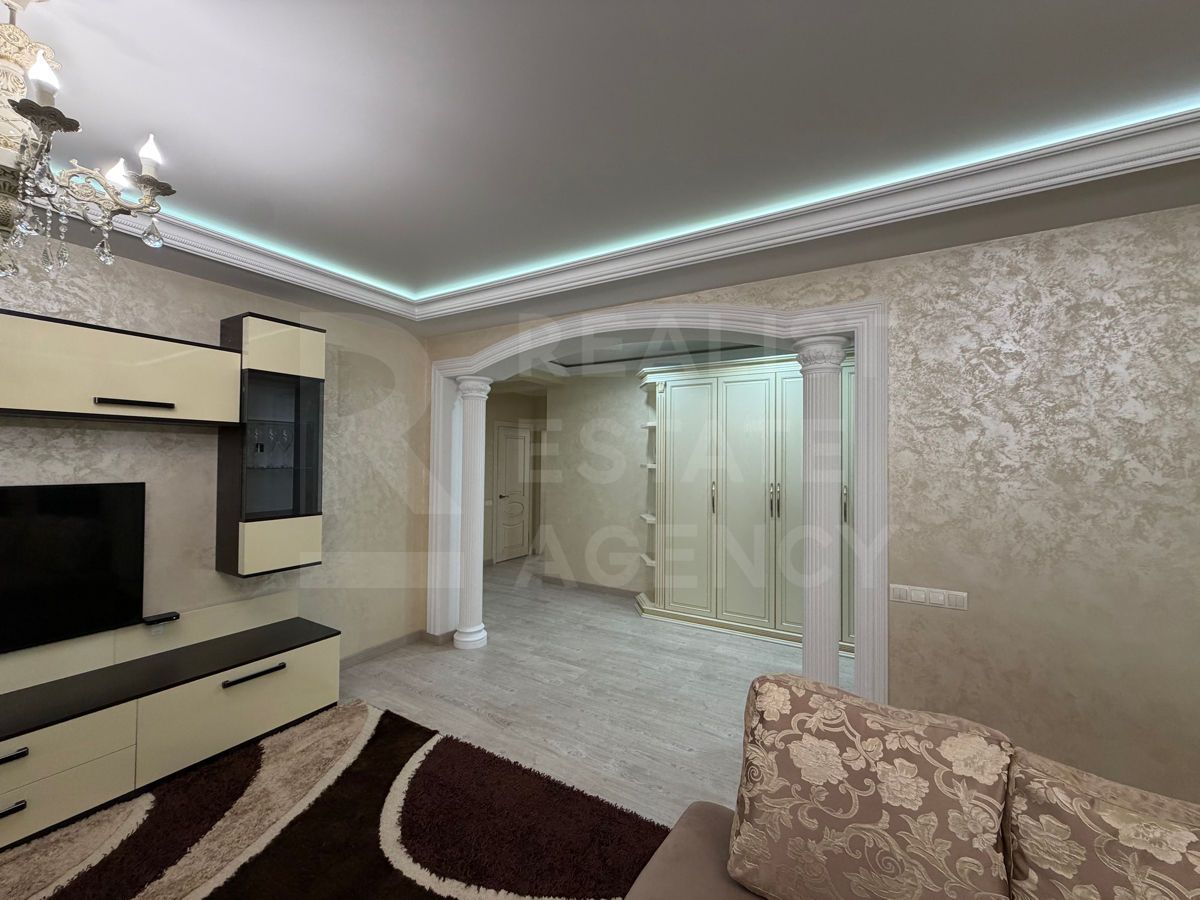 Chirie, apartament 3 camere 88 mp, str. Vasile Alecsandri, Centru - Poză 3