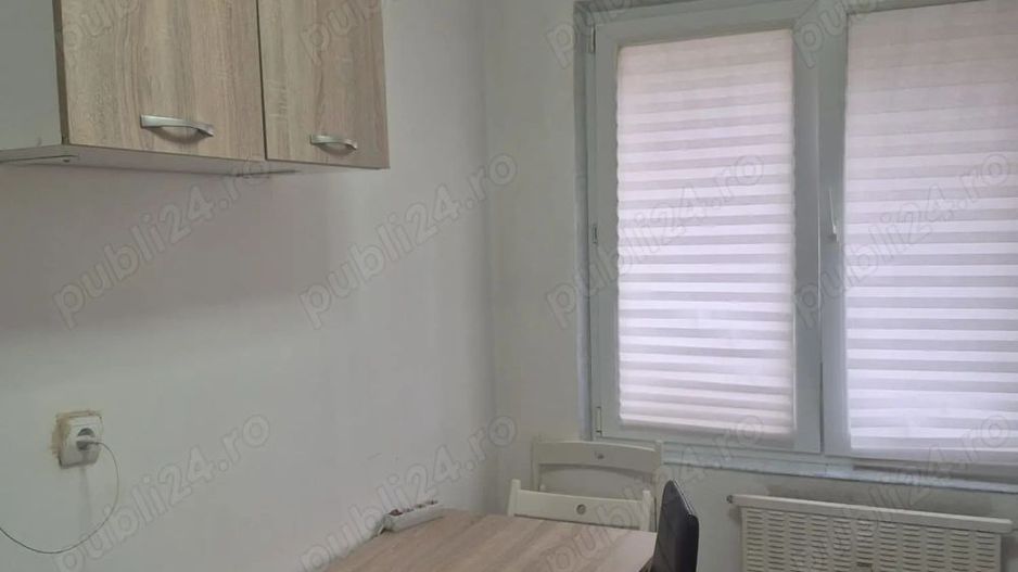 Vanzare apartament 2 camere, decomandat - Poză 4