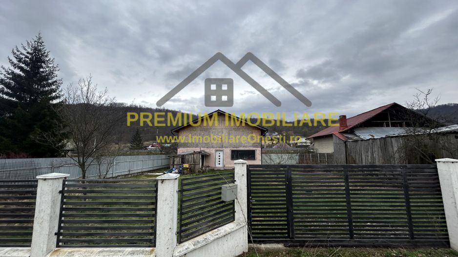 Casa de vanzare in Slanic Moldova . - Poză 11