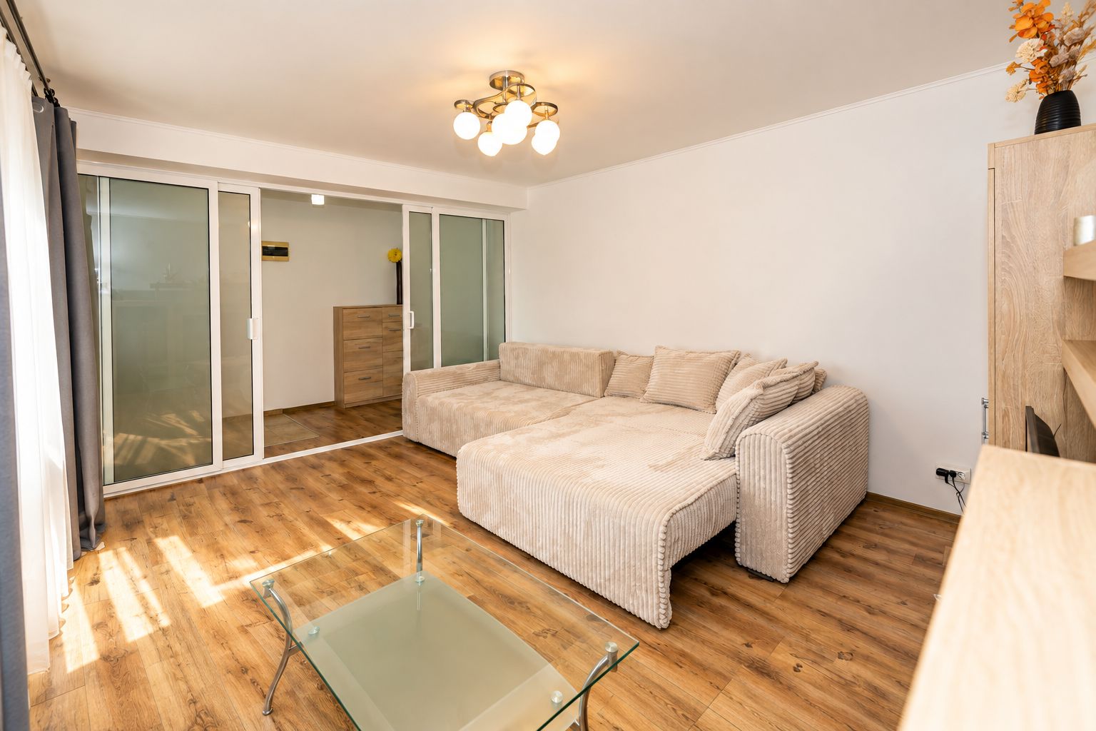 Apartament 2 camere de vanzare, 67mp mobilat, parcare, bloc cu 6 ap. - Poză 16