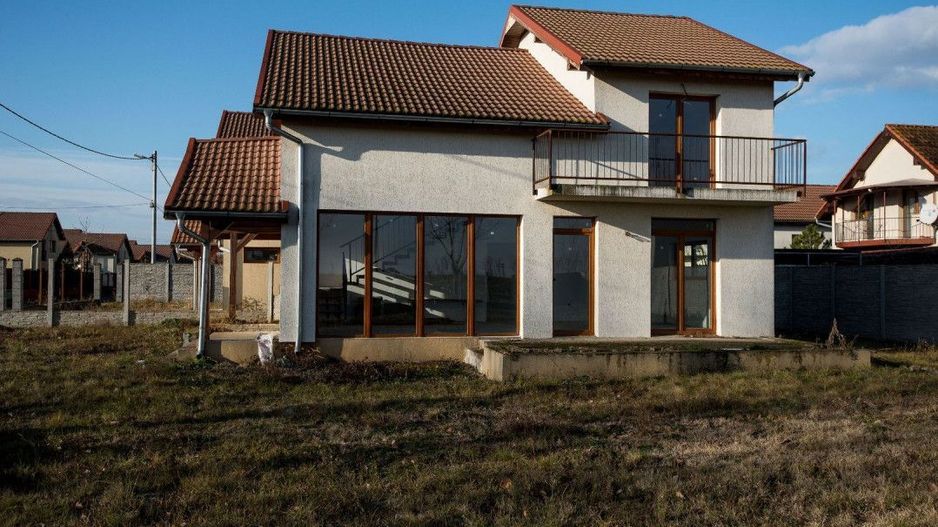 Vila Moravia, 3 dormitoare, 3 băi, teren 450 mp, complex Europa Grand Village - Poză 2