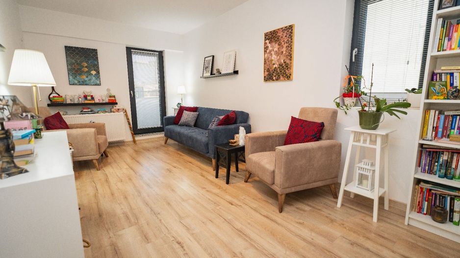 Vanzare Apartament 2 camere Obor , Bloc Nou, Parter - Poză 3