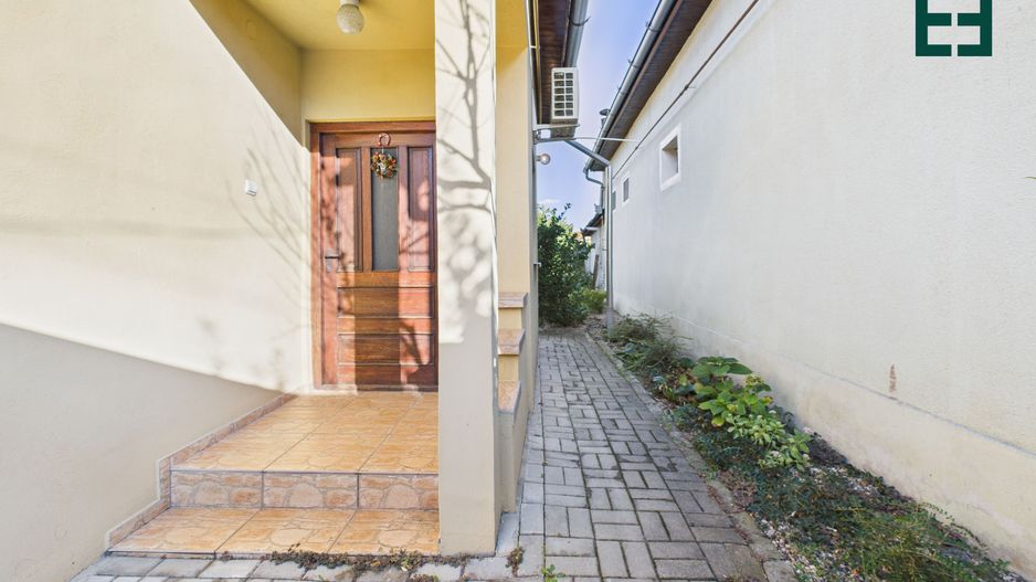 Casă cu teren de 468 mp - Cartierul Grădiște - Arad - Poză 2