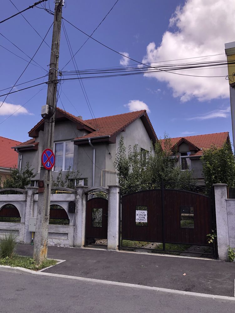 BRASADAS vinde casă cu etaj 8 cam 8 ari zona BOTIZULUI. - Poză 1