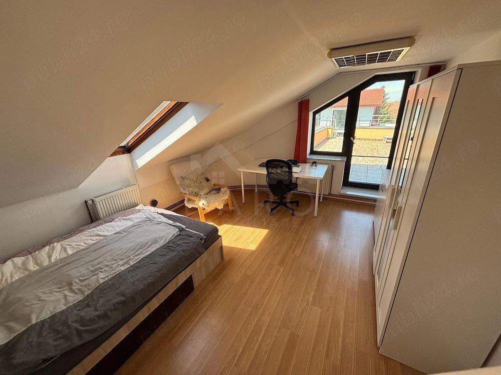De închiriat apartament cu 3 camere   zonă centrală, lângă Cetate - Poză 1
