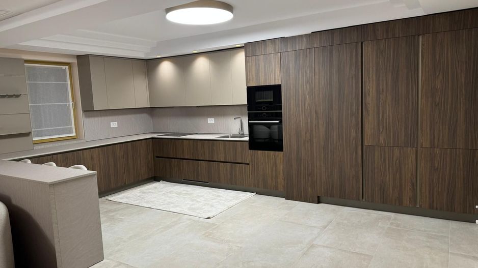 Apartament de 3 Camere de Vânzare | Șoseaua Nordului - Poză 3