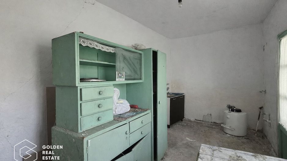 Casa cu doua corpuri de cladire, localitatea Chesint - Poză 7