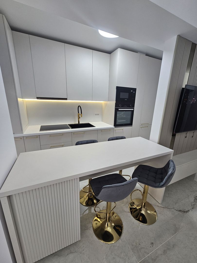 NOU ! PRIMA INCHIRIERE Apart 3 cam cu terasa 8 mp +loc de parcare - Poză 5