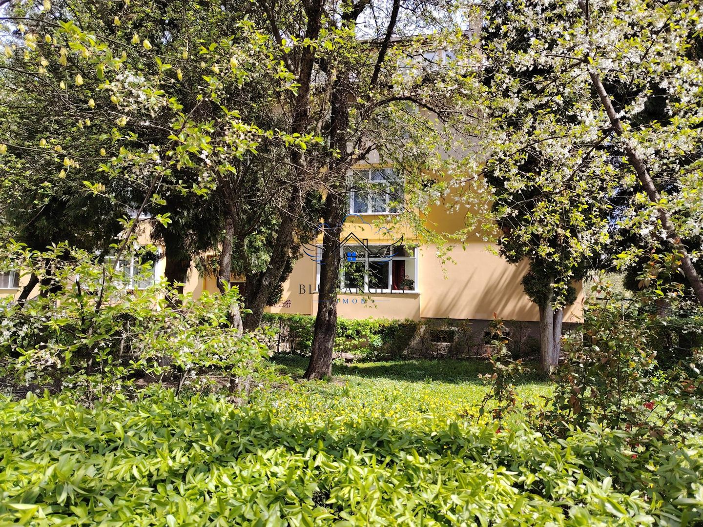 Apartament 3 camere de închiriat-loc de parcare - Poză 7